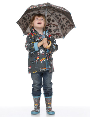Moda infantil Hatley cubasquero paraguas y botas a juego_Blogmodabebe