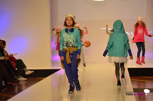 IAM desfile en FIMI pasarela moda infantil