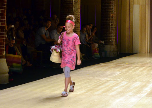 Desfile de Bóboli moda infantil en la 080 Barcelona Fashion pasarela de moda verano 2015-16