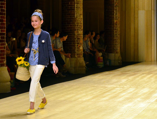 Desfile de Bóboli moda infantil en la 080 Barcelona Fashion pasarela de moda verano 2015-2