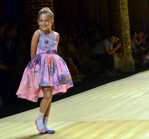Desfile de Cóndor moda infantil en la 080 Barcelona Fashion pasarela de moda verano 2015-9