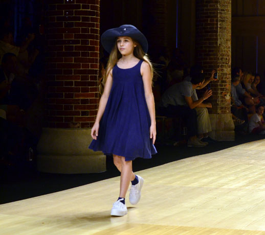 Desfile de Cóndor moda infantil en la 080 Barcelona Fashion pasarela de moda verano 2015
