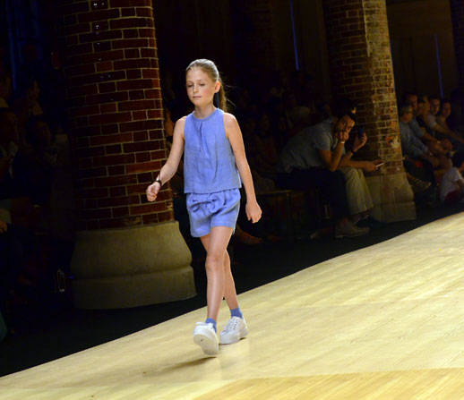 Desfile de Cóndor moda infantil en la 080 Barcelona Fashion pasarela de moda verano 2015_2