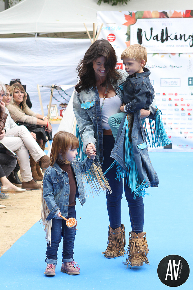 Mireia-Canalda-Hanua-Spirit-Petit-Style-Walking-2015-Agus-Albiol-para-Blogmodabebe-5