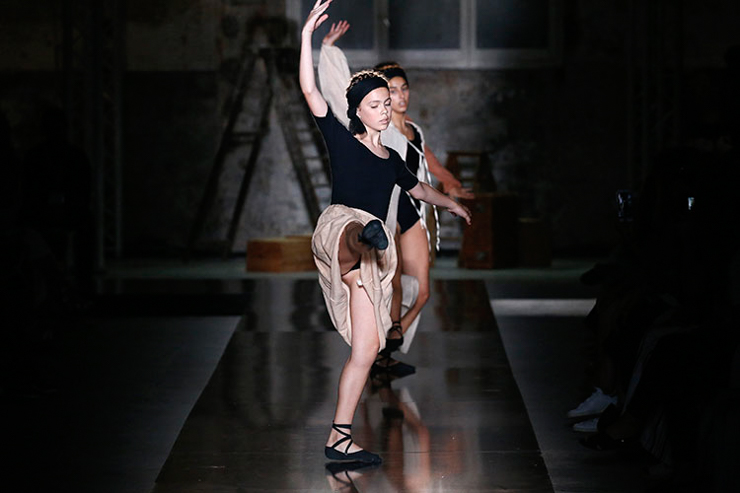 little-creative-factory-presenta-dancers-en-la-080-bcn-fashion-Blogmodabebe-18